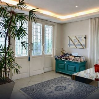 Casa à venda no Condomínio Plaza Athénée com suíte master no térreo, piscina com spa, academia e área gourmet completa | Alto padrão em Itu