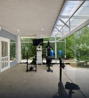 Casa à venda no Condomínio Plaza Athénée com suíte master no térreo, piscina com spa, academia e área gourmet completa | Alto padrão em Itu