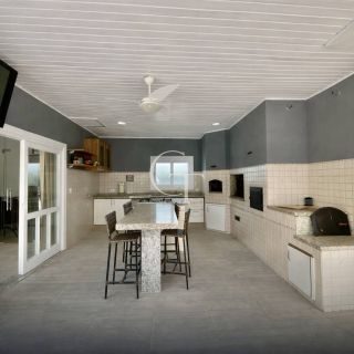 Casa à venda no Condomínio Plaza Athénée com suíte master no térreo, piscina com spa, academia e área gourmet completa | Alto padrão em Itu