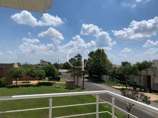 Casa à venda no Condomínio Plaza Athénée com suíte master no térreo, piscina com spa, academia e área gourmet completa | Alto padrão em Itu