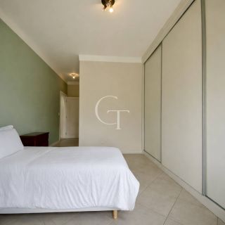 Casa à venda no Condomínio Plaza Athénée com suíte master no térreo, piscina com spa, academia e área gourmet completa | Alto padrão em Itu