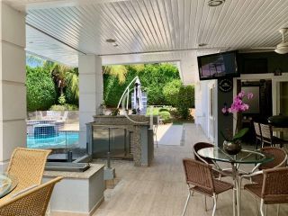 Casa à venda no Condomínio Plaza Athénée com suíte master no térreo, piscina com spa, academia e área gourmet completa | Alto padrão em Itu