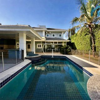 Casa à venda no Condomínio Plaza Athénée com suíte master no térreo, piscina com spa, academia e área gourmet completa | Alto padrão em Itu