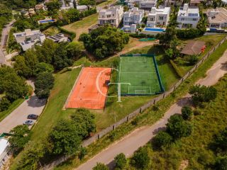 Casa de Luxo à Venda no Plaza Athénée em Itu | 4 Suítes (Suíte no Térreo), Terreno 1.000m², Projeto Imponente e Aceita Permuta até 50%