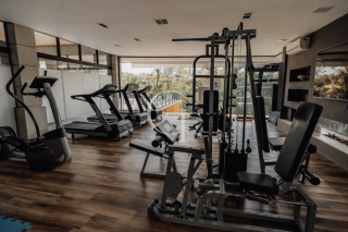 Casa de Luxo à Venda no Plaza Athénée em Itu | 4 Suítes (Suíte no Térreo), Terreno 1.000m², Projeto Imponente e Aceita Permuta até 50%