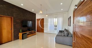 Casa térrea à venda no Condomínio Una em Itu | 3 suítes | casa de esquina | quintal amplo | área gourmet