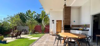 Casa térrea à venda no Condomínio Una em Itu | 3 suítes | casa de esquina | quintal amplo | área gourmet