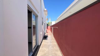 Casa térrea à venda no Condomínio Una em Itu | 3 suítes | casa de esquina | quintal amplo | área gourmet