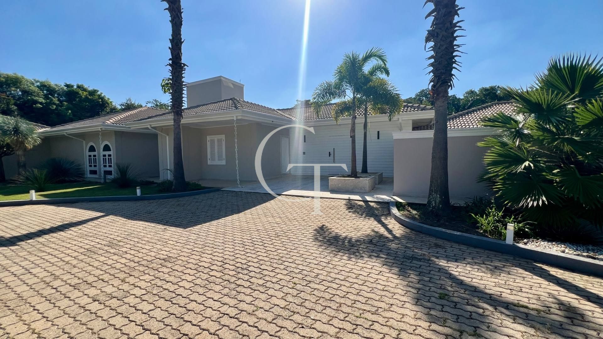 Mansão de luxo à venda no Terras de São José I em Itu | Frente para o lago | Alto padrão exclusivo com 4.588 m² de terreno e 2.200 m² construídos