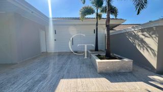 Mansão de luxo à venda no Terras de São José I em Itu | Frente para o lago | Alto padrão exclusivo com 4.588 m² de terreno e 2.200 m² construídos