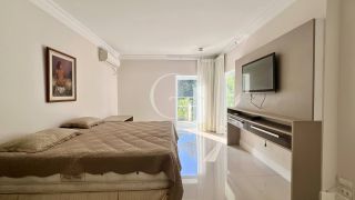 Mansão de luxo à venda no Terras de São José I em Itu | Frente para o lago | Alto padrão exclusivo com 4.588 m² de terreno e 2.200 m² construídos