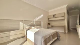 Mansão de luxo à venda no Terras de São José I em Itu | Frente para o lago | Alto padrão exclusivo com 4.588 m² de terreno e 2.200 m² construídos