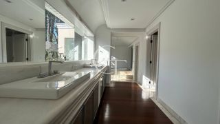 Mansão de luxo à venda no Terras de São José I em Itu | Frente para o lago | Alto padrão exclusivo com 4.588 m² de terreno e 2.200 m² construídos