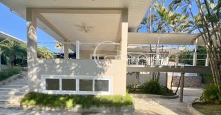 Mansão de luxo à venda no Terras de São José I em Itu | Frente para o lago | Alto padrão exclusivo com 4.588 m² de terreno e 2.200 m² construídos