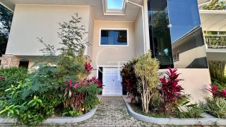 Mansão de luxo à venda no Terras de São José I em Itu | Frente para o lago | Alto padrão exclusivo com 4.588 m² de terreno e 2.200 m² construídos