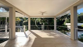 Mansão de luxo à venda no Terras de São José I em Itu | Frente para o lago | Alto padrão exclusivo com 4.588 m² de terreno e 2.200 m² construídos