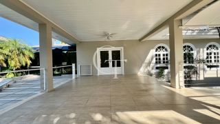 Mansão de luxo à venda no Terras de São José I em Itu | Frente para o lago | Alto padrão exclusivo com 4.588 m² de terreno e 2.200 m² construídos