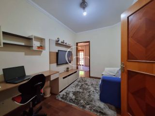 Casa à Venda no Condomínio Campos de Santo Antônio em Itu | 3 Suítes | Área de Lazer com Piscina e Espaço para Receber