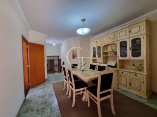 Casa à Venda no Condomínio Campos de Santo Antônio em Itu | 3 Suítes | Área de Lazer com Piscina e Espaço para Receber