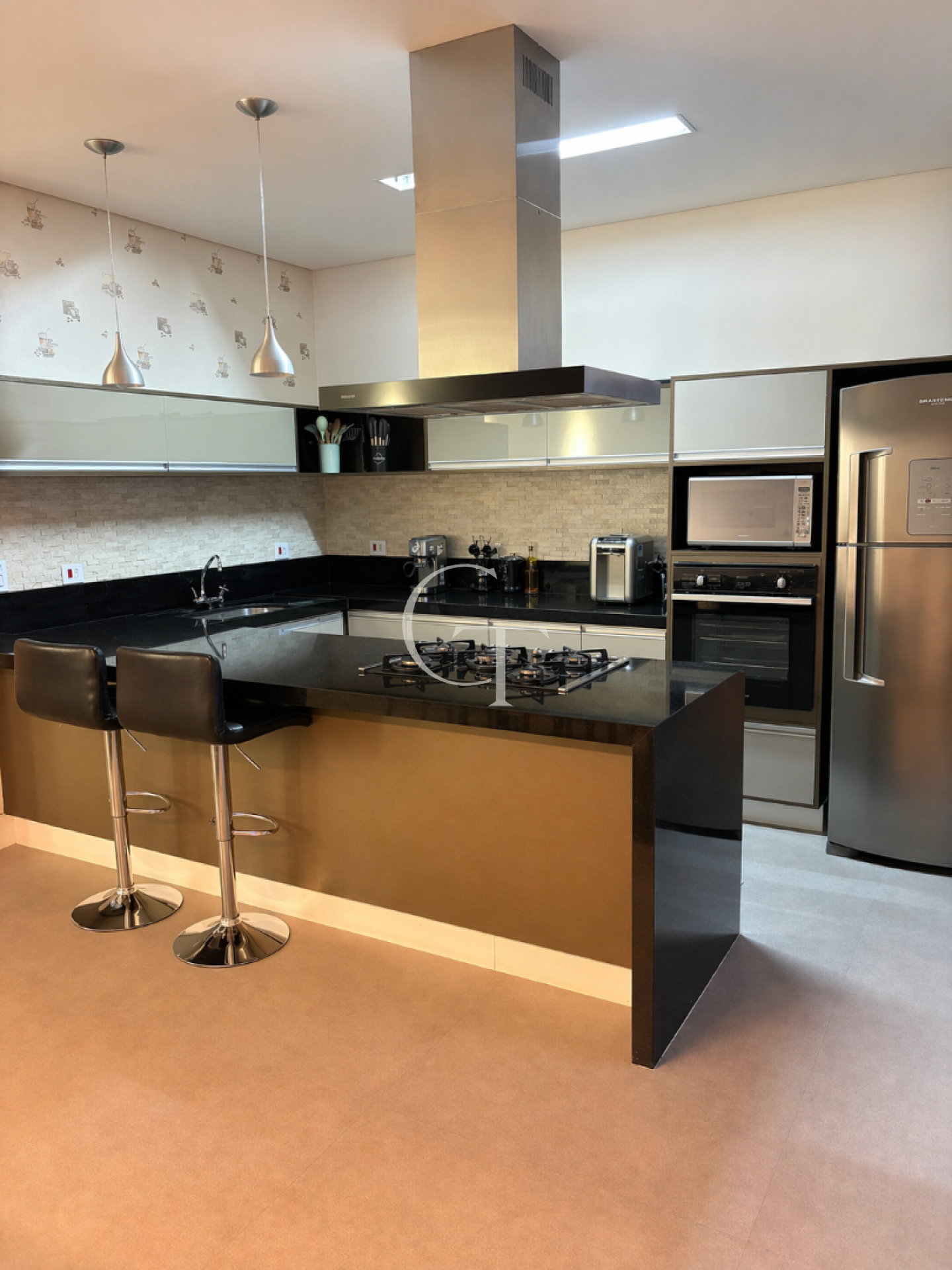 Casa Térrea em Condomínio Fechado em Salto SP | 3 Dormitórios com Suíte | Espaço Gourmet com Churrasqueira | Aceita Permuta por Chácara ou Terreno