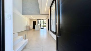 Casa para Locação no Condomínio Mont Blanc