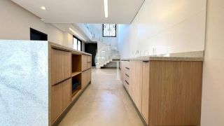 Casa para Locação no Condomínio Mont Blanc