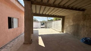 Casa com localização incrível,  potencial tanto para moradia quanto para uso comercial