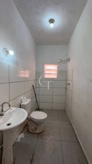 Casa com localização incrível,  potencial tanto para moradia quanto para uso comercial