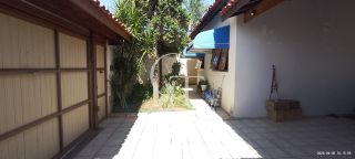 Casa a venda no bairro Jardim Faculdade com Piscina  aceita permuta