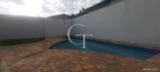 Excelente Casa para Locação com 04 Suítes e Piscina - Jardim Faculdade
