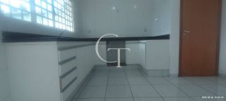 Excelente Casa para Locação com 04 Suítes e Piscina - Jardim Faculdade