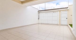 Excelente Casa para Locação com 04 Suítes e Piscina - Jardim Faculdade