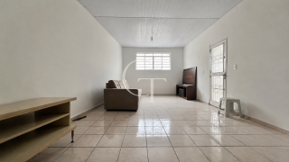 Casa à venda no Centro de Itu com 2 dormitórios | Suíte | Espaço extra reversível