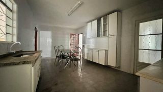 Casa à venda no Centro de Itu com 2 dormitórios | Suíte | Espaço extra reversível