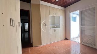 Casa à venda no Centro de Itu com 2 dormitórios | Suíte | Espaço extra reversível