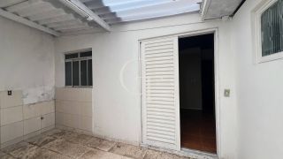 Casa à venda no Centro de Itu com 2 dormitórios | Suíte | Espaço extra reversível