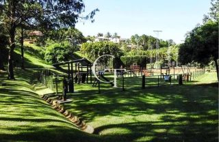 Casa para locação com 03 Suítes - Condomínio Campos Santo Antônio
