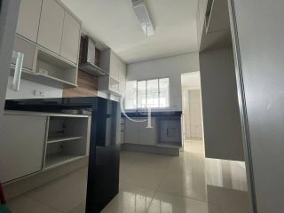 Apartamento a venda no condomínio Yasmim com 3 dormitórios e suíte e 2 vagas de garagem