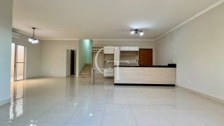 Casa para Alugar no Condomínio Portal Vila Rica em Itu com Edícula, Área Gourmet e Quintal Amplo
