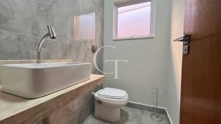 Casa para Alugar no Condomínio Portal Vila Rica em Itu com Edícula, Área Gourmet e Quintal Amplo