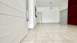 Casa Térrea com 3 Suítes à Venda no Condomínio Portal da Vila Rica em Itu | Frente para Área Verde