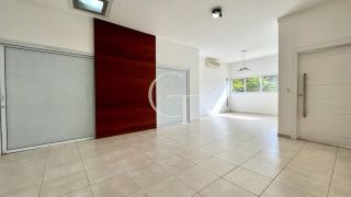 Casa Térrea com 3 Suítes à Venda no Condomínio Portal da Vila Rica em Itu | Frente para Área Verde