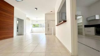 Casa Térrea com 3 Suítes à Venda no Condomínio Portal da Vila Rica em Itu | Frente para Área Verde