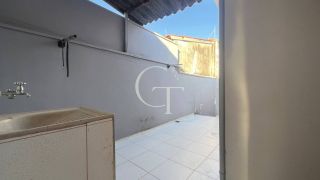 Imóvel com 2 Casas e Entradas Independentes à Venda no Jardim Aeroporto em Itu