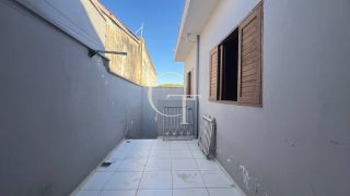 Imóvel com 2 Casas e Entradas Independentes à Venda no Jardim Aeroporto em Itu