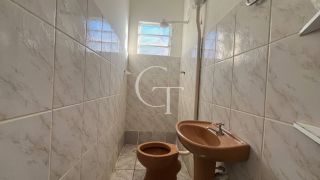 Imóvel com 2 Casas e Entradas Independentes à Venda no Jardim Aeroporto em Itu
