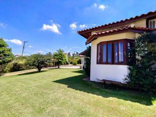 Casa no Condomínio Chácara Flórida a venda com 3 dormitórios e suíte e piscina