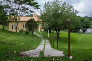 Casa Térrea de Alto Padrão à Venda com 4 Suítes e Piscina no Condomínio Campos de Santo Antônio I em Itu/SP