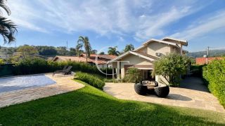 Casa à Venda no Condomínio Campos de Santo Antônio I em Itu | 3 Dormitórios, Piscina Aquecida e Espaço Gourmet