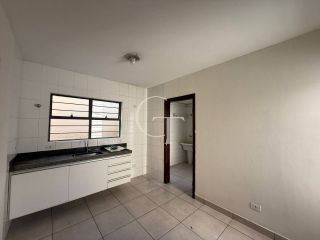 Excelente casa para locacao com 3 dormitórios com 1 suíte